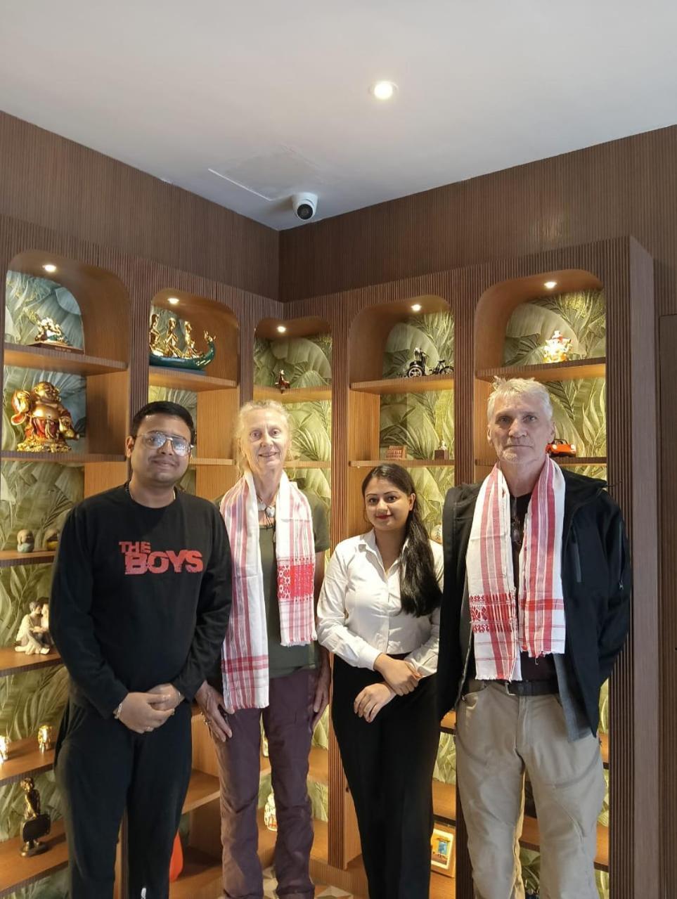 Hotel The Dibrugarh Address Zewnętrze zdjęcie